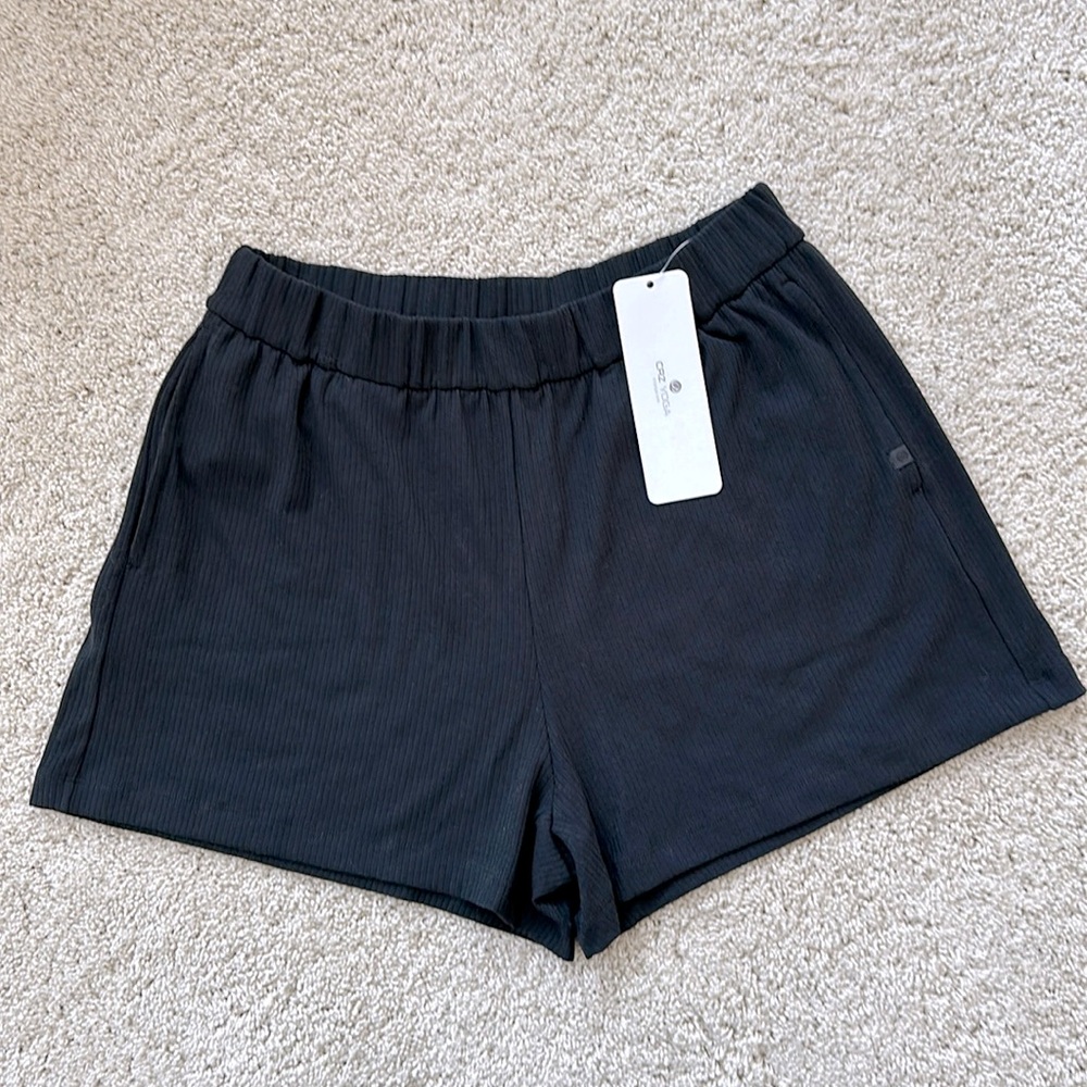 Women’s CRZ Yoga ribbed high rise sweat shorts, NWT
